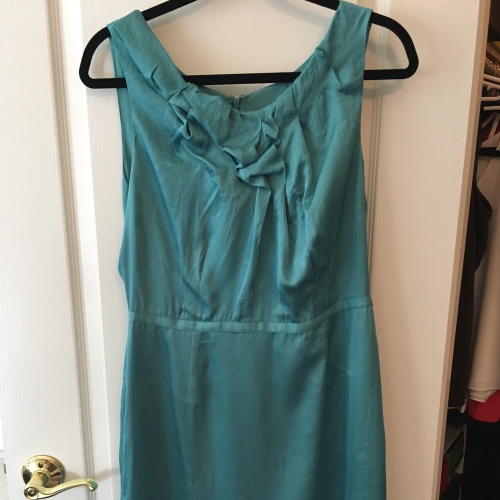 LOFT Pin-Tuck Detail short dress 💙💚